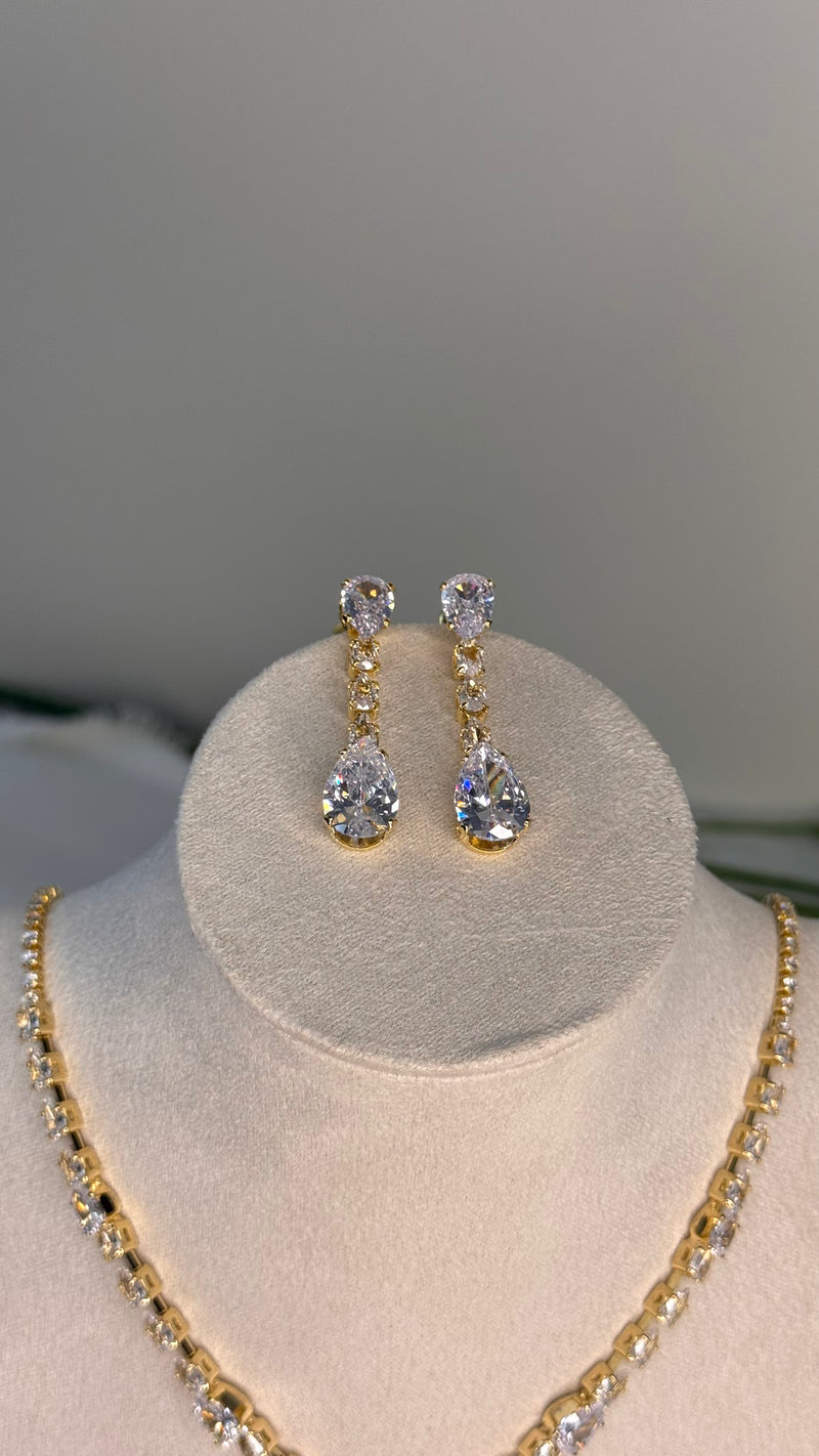 SOLITAIRE Pendant Set
