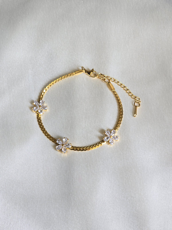 FLORAL STUDDED BRACELET