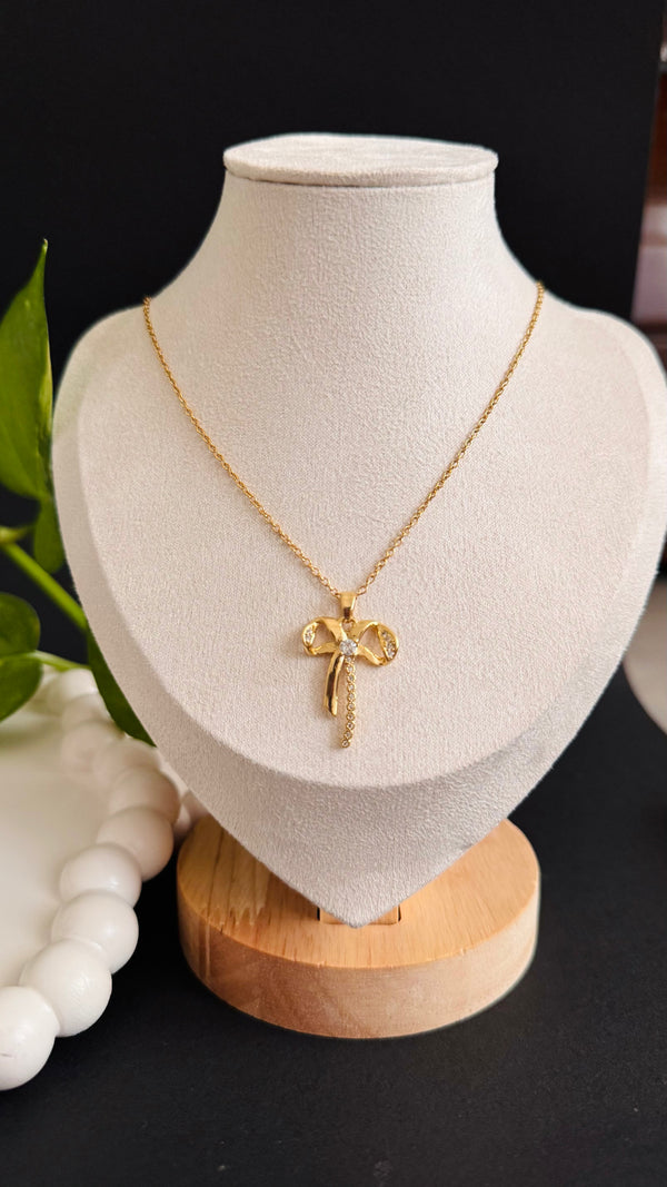 Solitaire Infinity Pendant Necklace