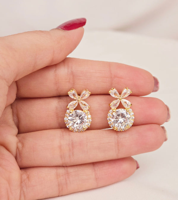 Sparkling Stone Studs