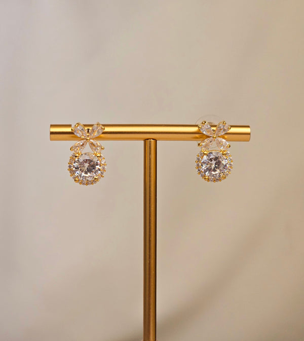 Sparkling Stone Studs